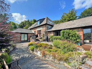 Rear- click for photo gallery